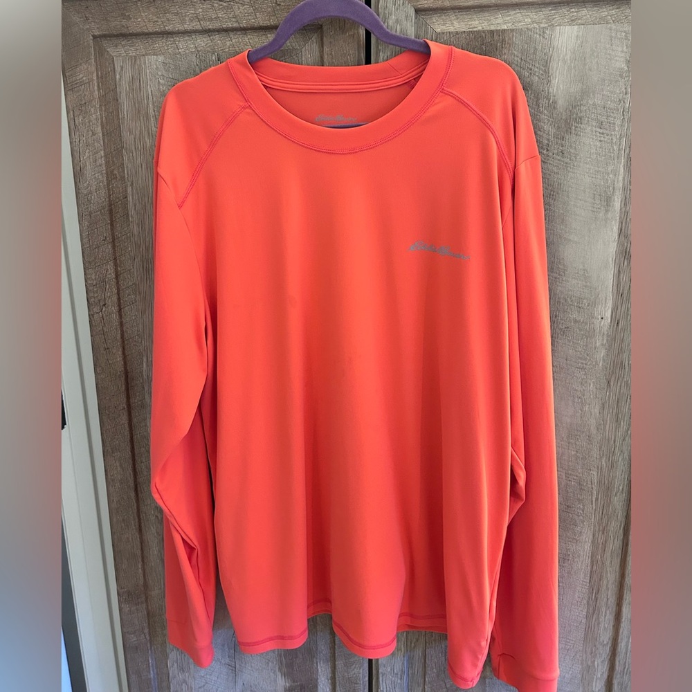 Eddie Bauer men’s XXL dry fit poly swim Rash Guard change your altitude shirt